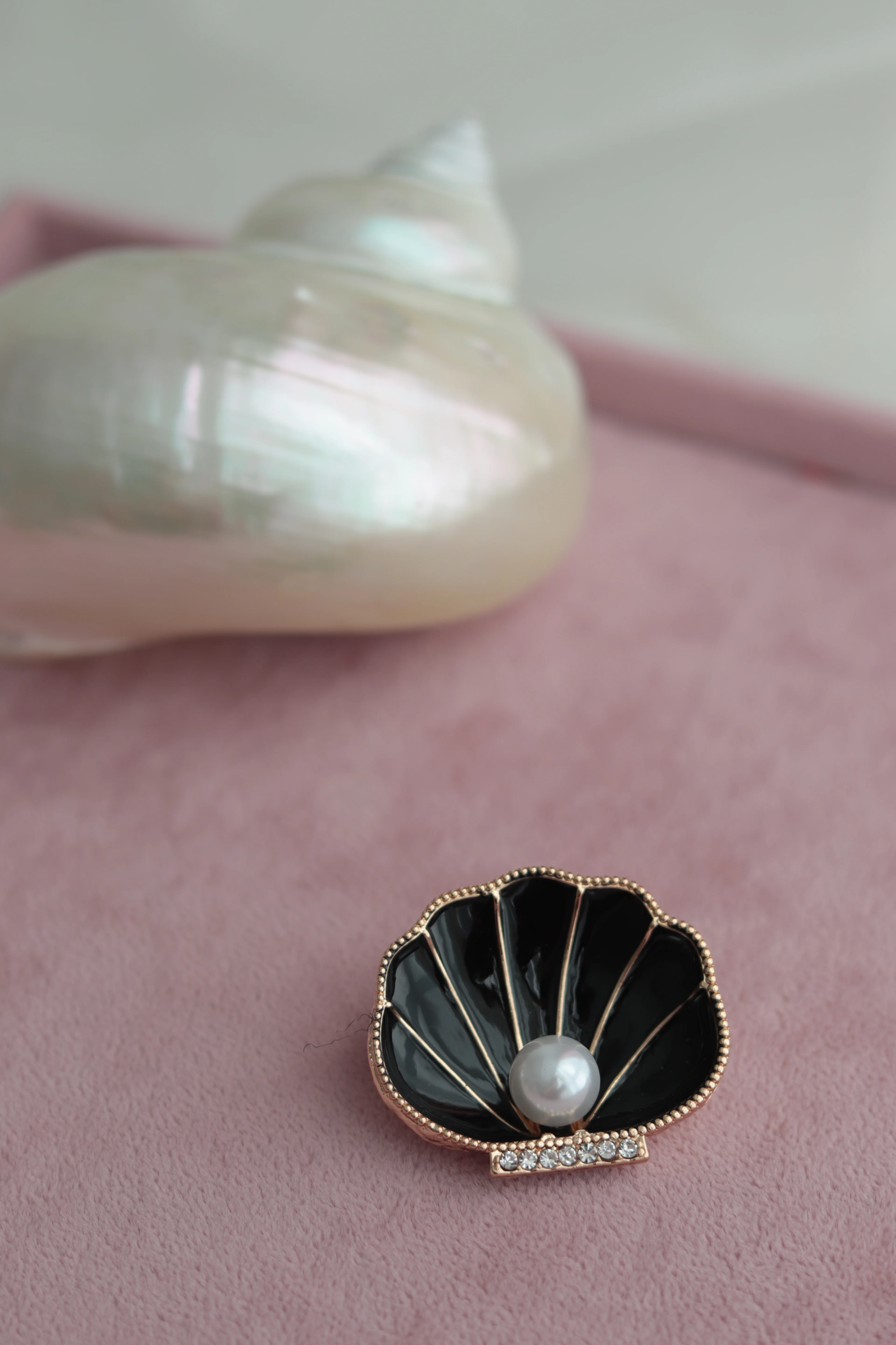 VELVET SEDEF BROŞ SERİSİ